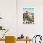 Affiche encadrée du Château Grimaldi fixée au mur d'une salle à manger contemporaine