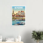Affiche encadrée d'Auxerre fixée au mur dans un intérieur lumineux contemporain