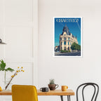 Cadre d'art mural avec le poster de Chartres au-dessus d'une table à manger