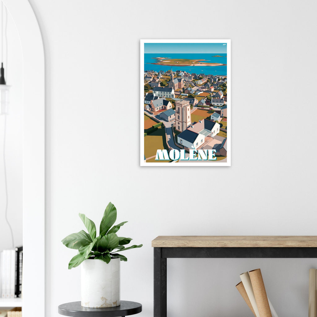 Poster de voyage de l'île-Molène sous cadre posé sur une console moderne