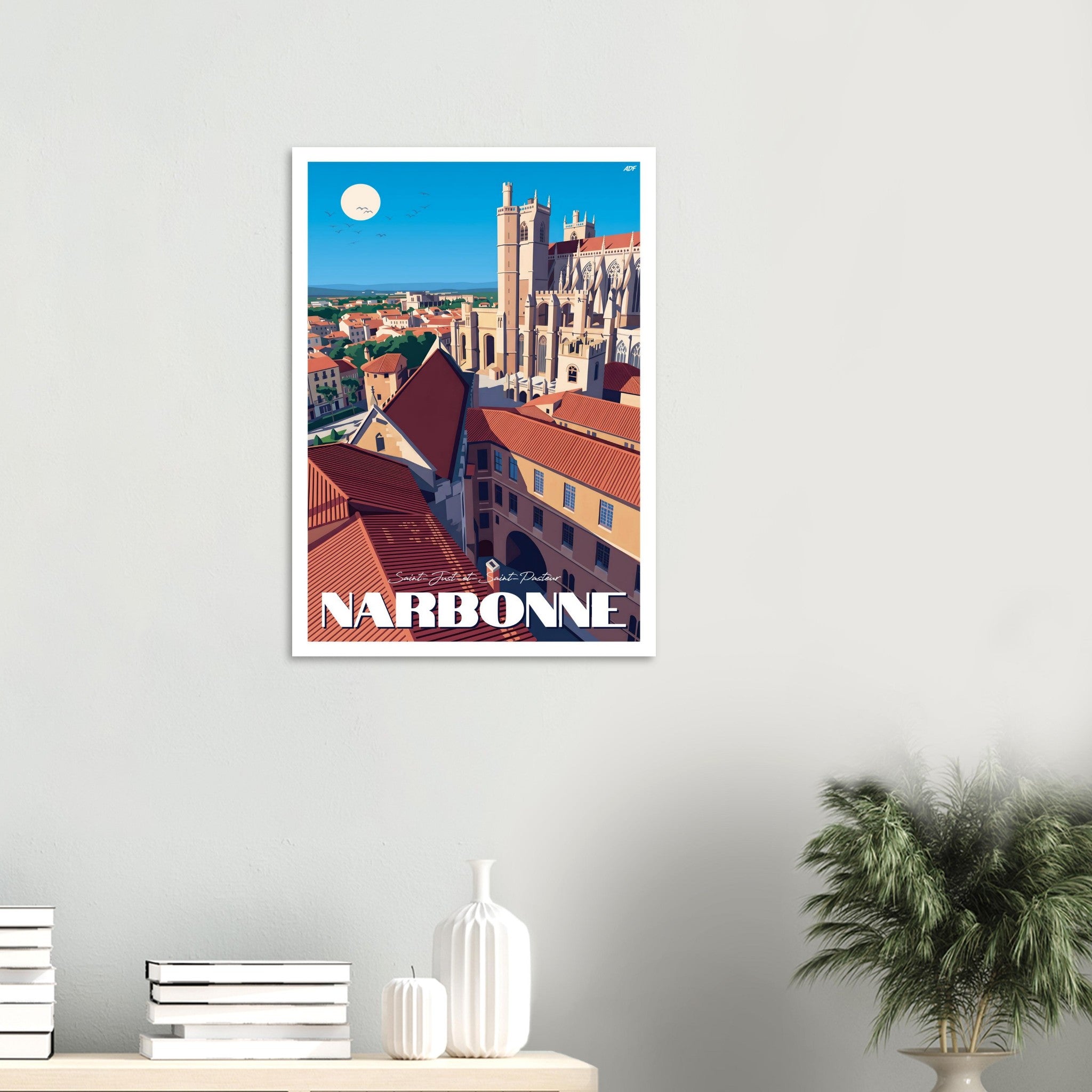 Affiche encadrée de Narbonne fixée au mur dans un intérieur lumineux contemporain